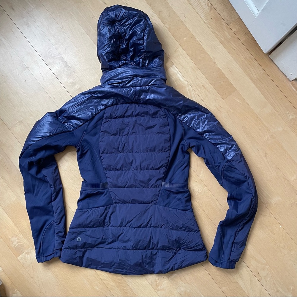 Lululemon down for it all jacket - image 2